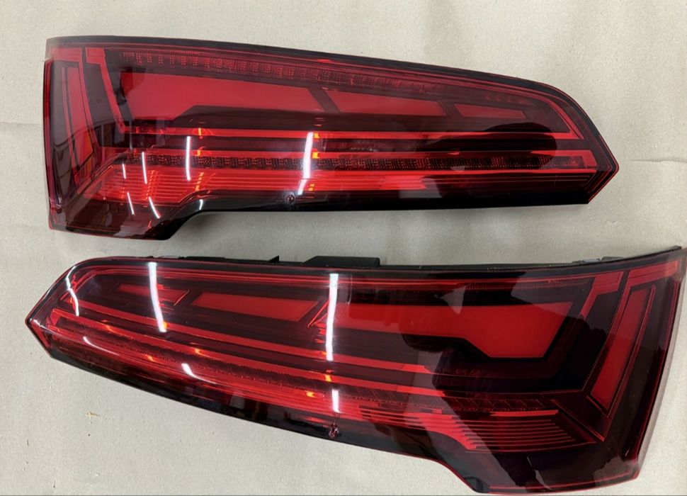 Задні ліхтарі Audi Q5 2021 р