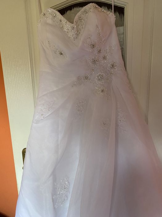 Suknie ślubne, sukienki ślubne, eleganckie suknie do ślubu