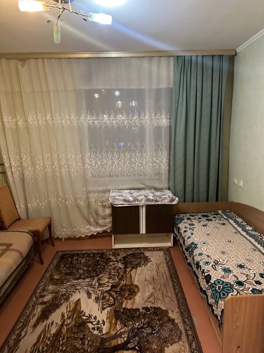 Оренда кімнати на Вишеньці для дівчини. Келецька Ващука Ринок Вишенька