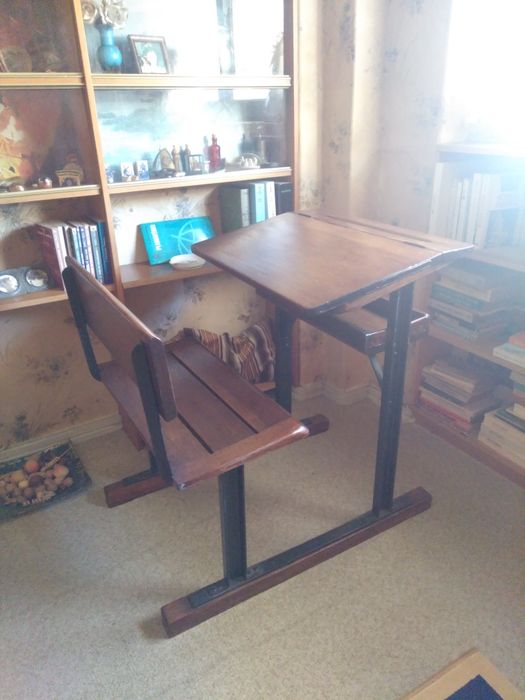 Secretaria escrivaninha de escola vintage urgente