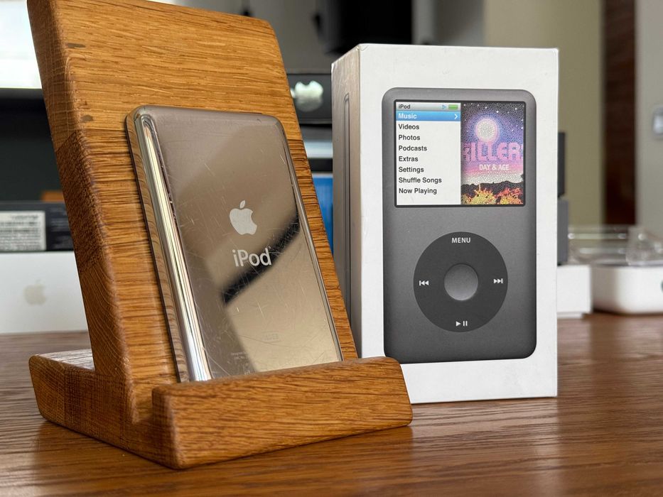 Apple iPod Classic 7G 160GB Black A1238 MC297QB/A