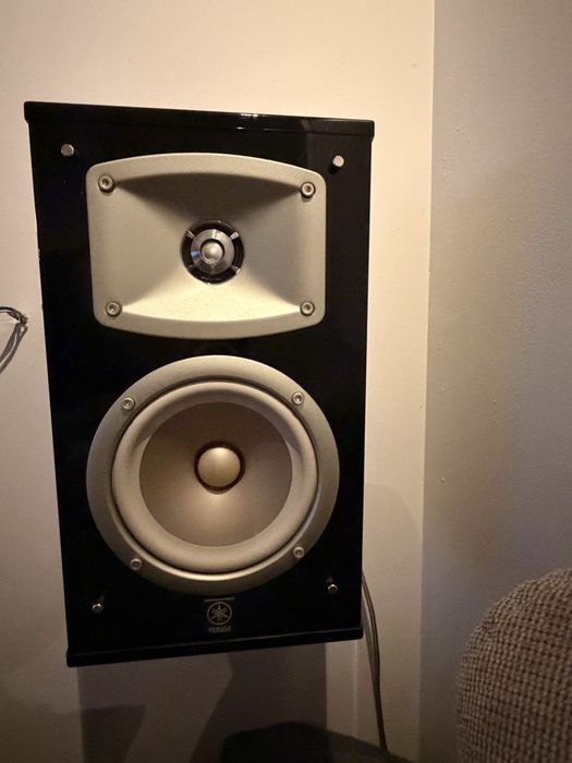 Yamaha 5.1 – RX-V779 + NS-777 / NS-333 / NS-C444 / SW200