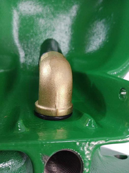 Poidło miskowe żeliwne, z zaworem rurowym, dla bydła i koni,