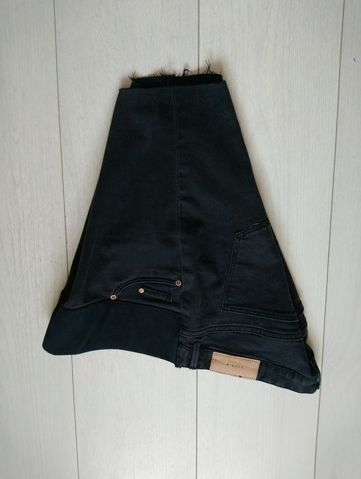 Джинсові шорти для вагітних обрізані H&M Mama EUR 40 розмір