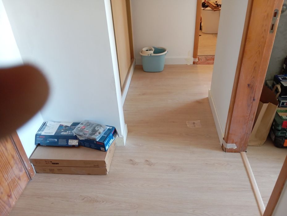 trabalhos,  renovações  apartamentos moradias  wc, cozinhas  e pinturas