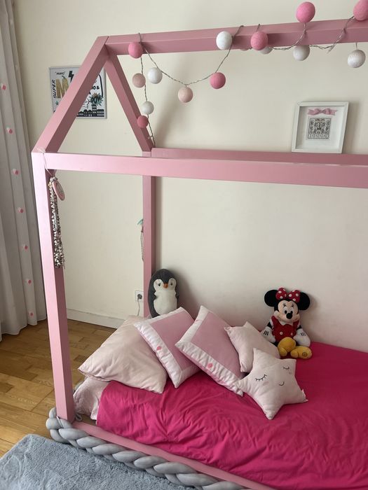 Cama de criança Rosa Montessori como nova