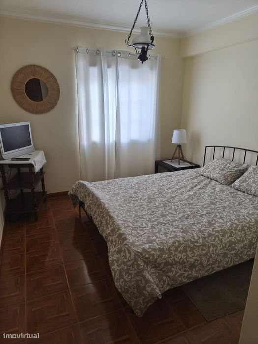 Moradia T5 com terraço e varanda em Óbidos