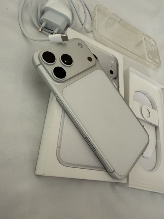Iphone 17pro max!! 100% kondycja!! Jak nowy!