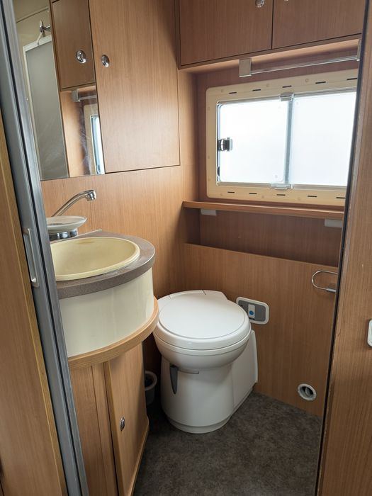 Autocaravana Ford Genesis 2.2 tdci 2012 Impecavel…ACEITO TROCA….