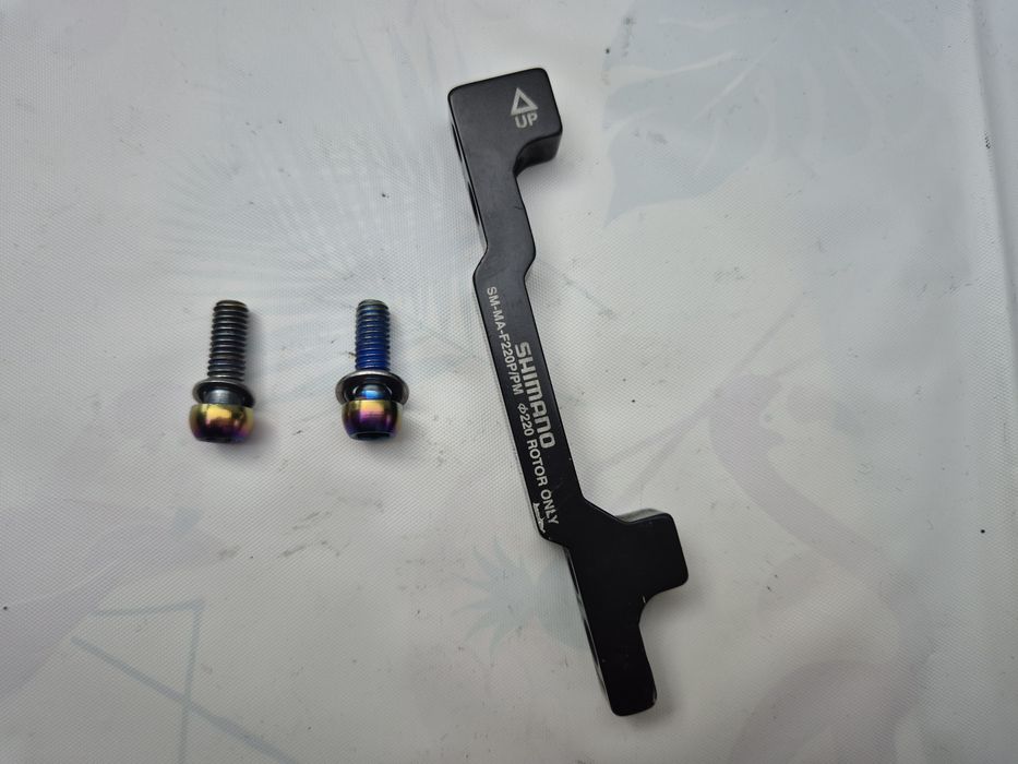 Adapter hamulca post mount 40mm 40 p + śruby rainbow petrol oil slick