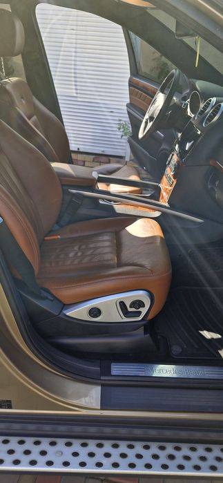 Mercedes ML500 Мерседес МЛ500 4матик 5.5 газ/бензин 2010 год