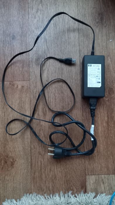 Блок питания на ноутбук