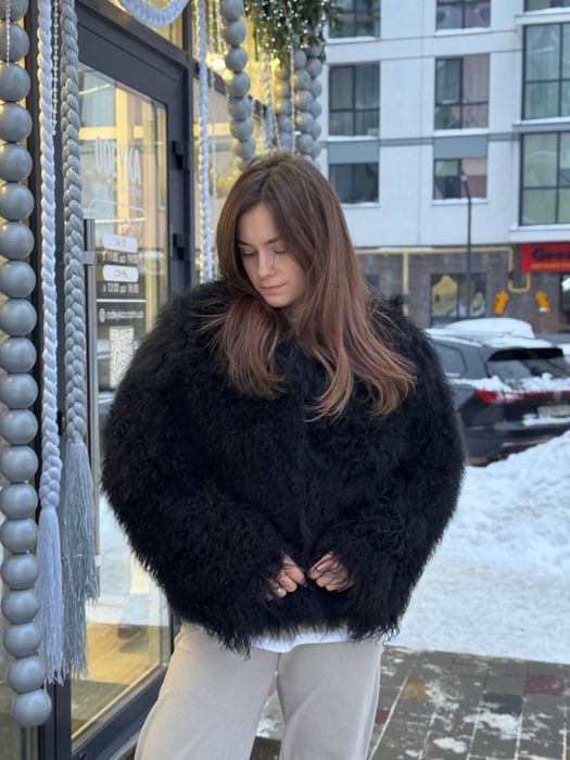 Шуба натуральна лама розмір S/M