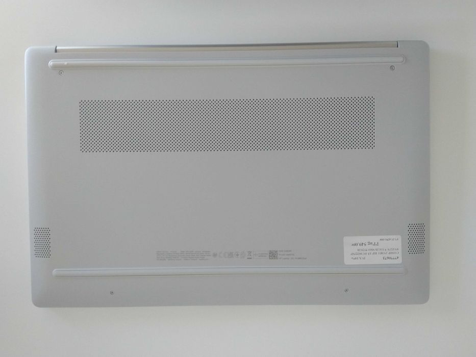 Portátil HP, Ryzen 5 7520U, 16GB RAM, com garantia