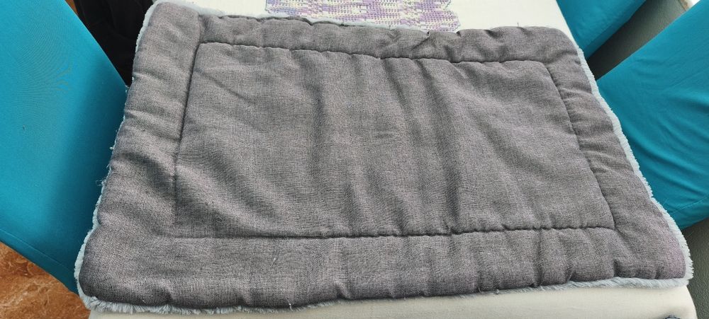 Tapete para cão de pelúcia novo
