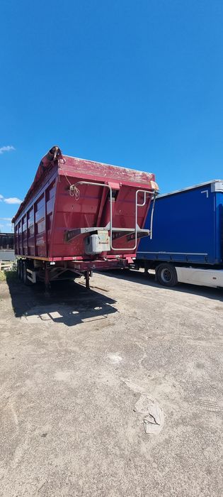 Напівпричіп-зерновоз