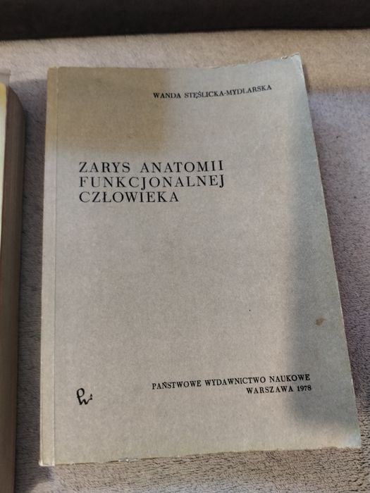 Sprzedam stare książki biologiczne, medyczne