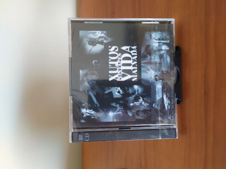CD Xutos & Pontapés - Vida Malvada, O Melhor dos Xutos & Pontapés