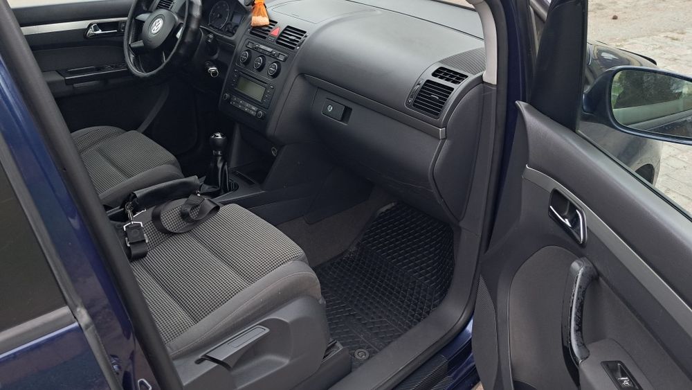 Продам чудовий сімейний авто