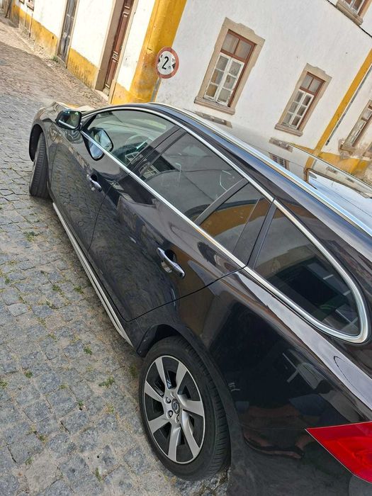 Volvo v60 d6 plaghin hybrid