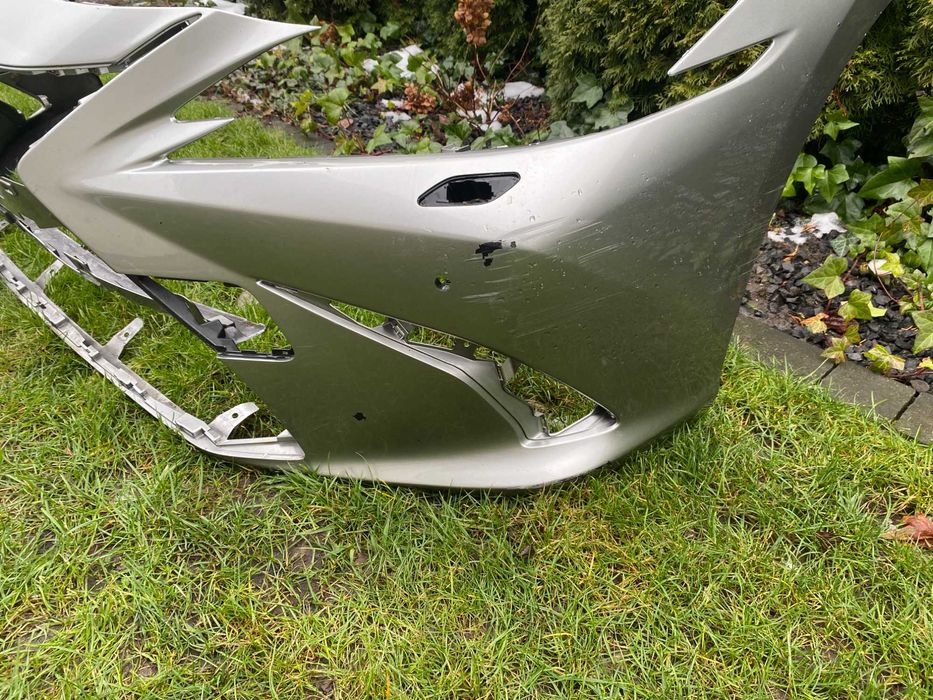 Lexus ES zderzak przód