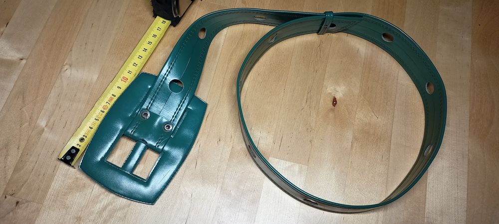 Szeroki zielony pasek PRL vintage