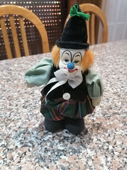 Palhaço em porcelana