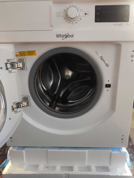 Pralka do zabudowy Whirlpool oraz mini suszarka bębnowa Homcom