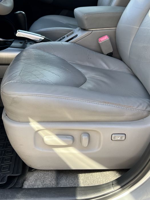 Продам Toyota Rav4