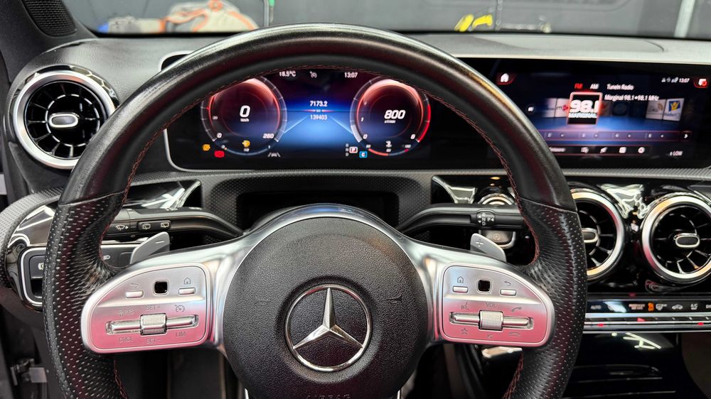 Mercedes A180 AMG Line Autom Panorámico c/Garantia - 314€ p/mês