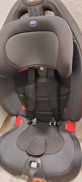 2 cadeiras infantis auto