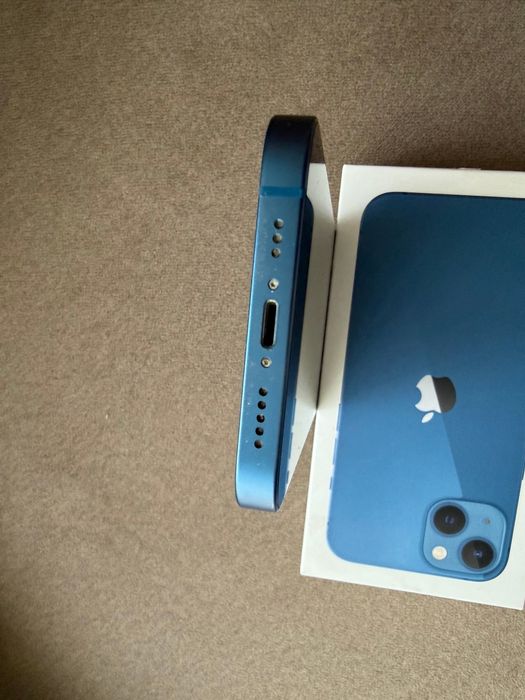 Iphone 13 niebieski 128gb