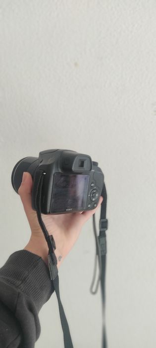 Sony Cyber-shot DSC-H400