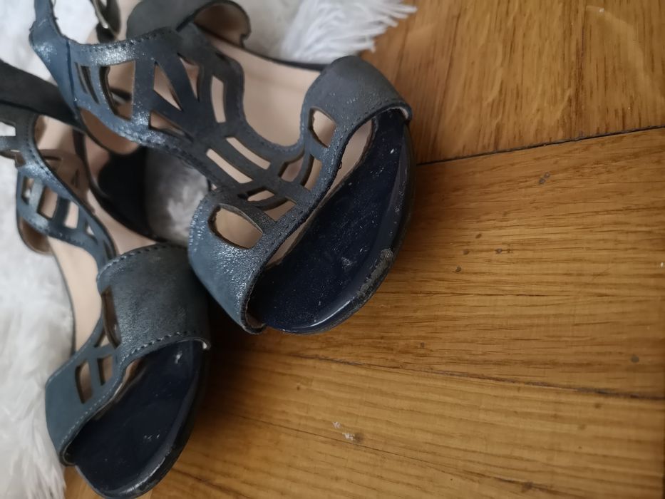 Sandały na koturnie Sergio Bardi