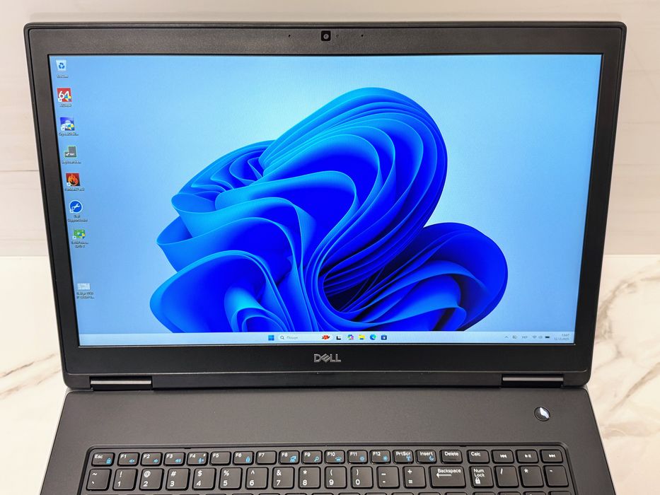 Dell Precision 7730 17.3" FHD IPS|i7-8850H|32GB|510SSD|RADEON WX 4150