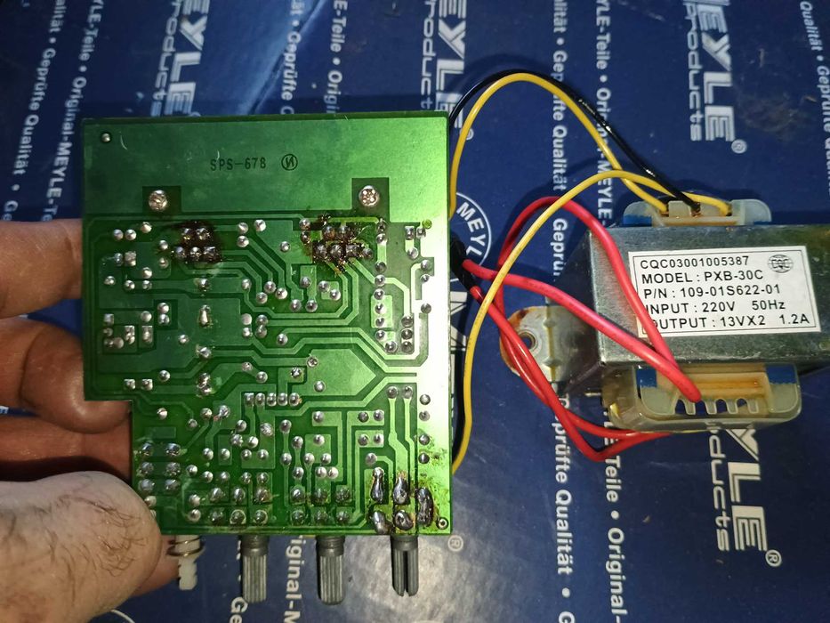 Продам усилители от колонок