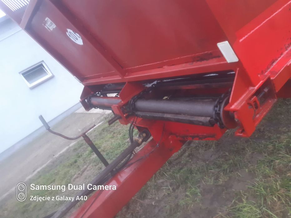 Rozrzutnik Gilbert 8Ton. Nowe opony , Podwójne borty