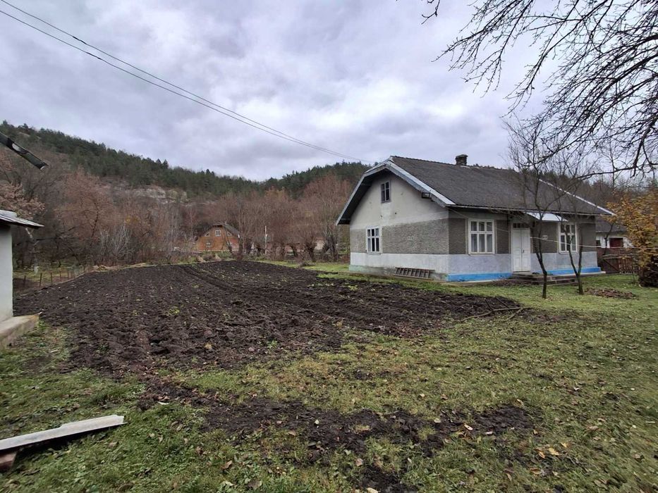 Продаж будинку 89м2, діл 20 сот, газ,світло,річка,гори,гараж,Гарасимів
