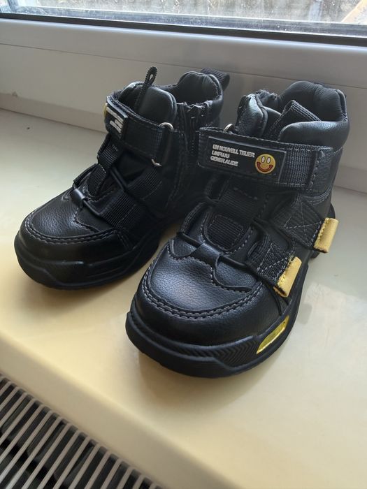 Черевики демісезонні 24р