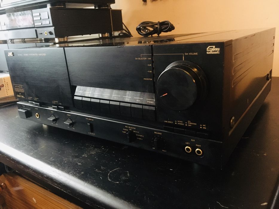 Wzmacniacz JVC AX-1100 legenda