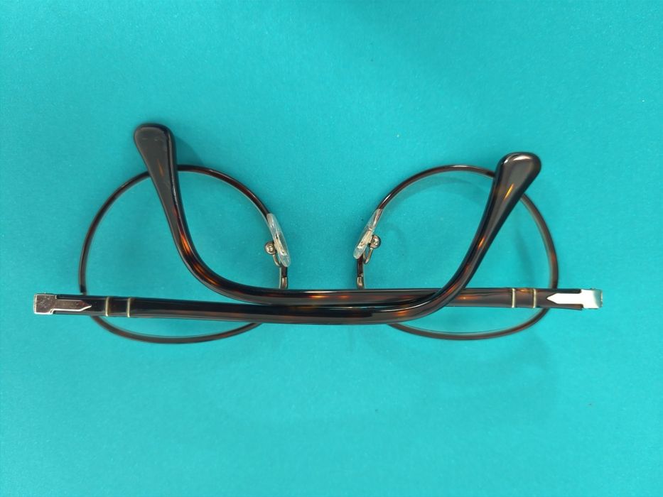 armação óculos Persol