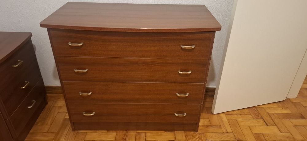 Comoda e 2 mesas de cabeceira