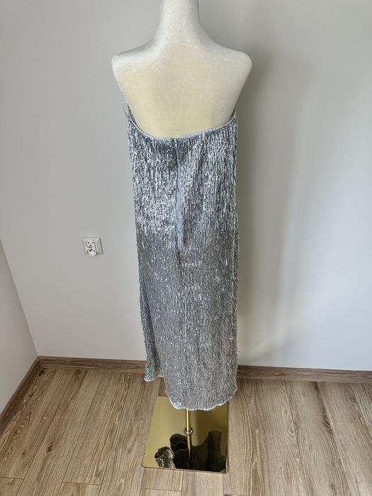 Cekinowa sukienka midi ASOS rozmiar 44 srebrna frędzle cekiny
