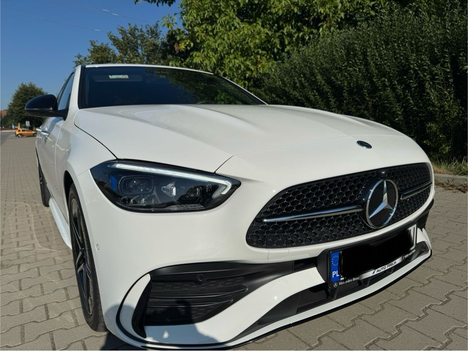 Mercedes-Benz Klasa C 180 Linia AMG Night, pakiet Advance Plus Digital Light, KEYLESS-GO