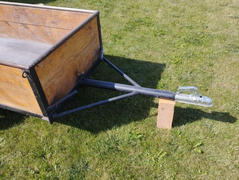 Przyczepka  dwukołowa  samoróbka