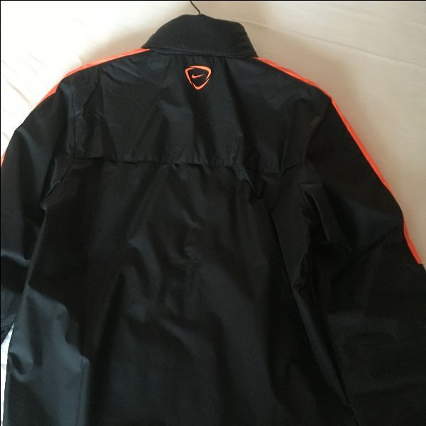 Kurtka Nike Storm-Fit NOWA