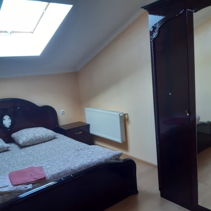 Здаю  подобово. КВАРТИРУ   велику центр Мазепи    !!! Погодинно