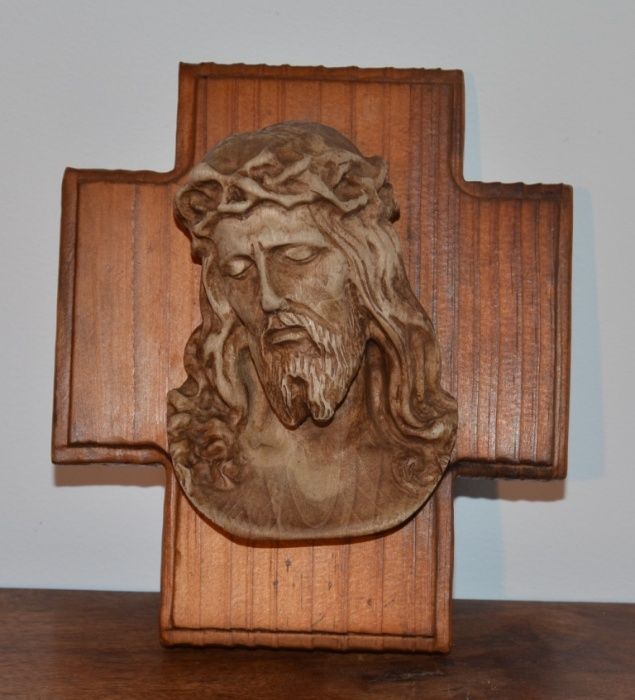 Cruz com Rosto de Cristo