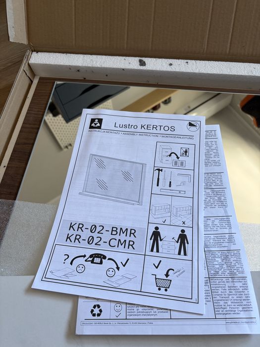 Espelho de casa de banho novo