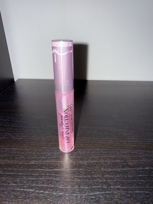 Too Faced Lip Injection Maximum Plump